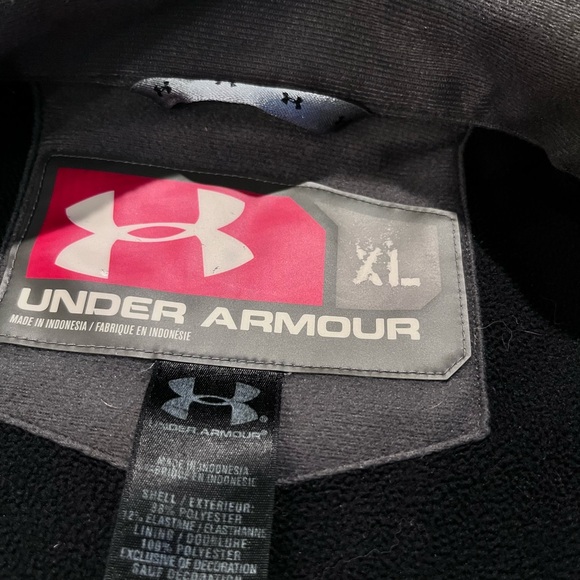 Under Armour Sleek Black Full-Zip Jacket - Picture 4 of 16